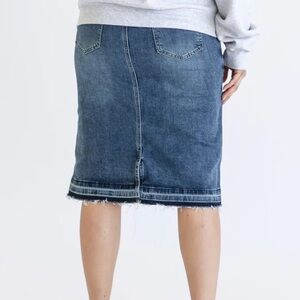 Inherent denim size 16 maternity skirts